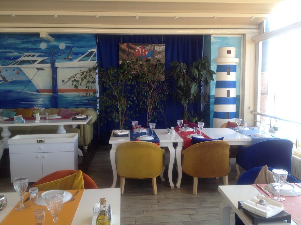 Alp Otel Restaurant Кючуккую Екстериор снимка